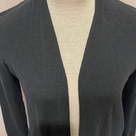 Eileen Fisher - Fine Merino Cardigan in Regenerative Wool - Size PS/PP - Green - Picture 2 of 10